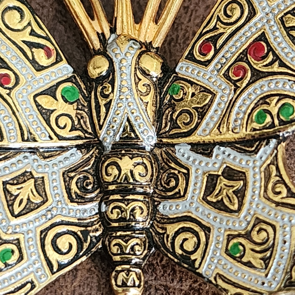 Elegant Vintage Gold and Green Damascene Butterfly Brooch Costume Jewelry - Picture 4 of 5